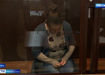 Жительницу Казани, которая избила трех дочерей, арестовали на два месяца