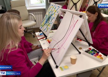 В Нижнекамске запустили проект, который помогает молодым мамам справиться с послеродовой депрессией