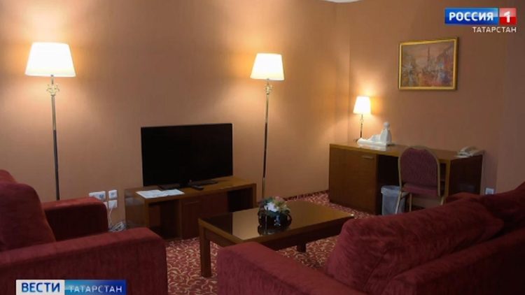 Соседи рассказали о казанской семье, в которой мать избила трех дочерей