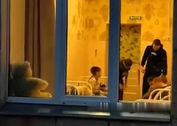 В Челнах прохожая случайно засняла дедовщину в соцприюте