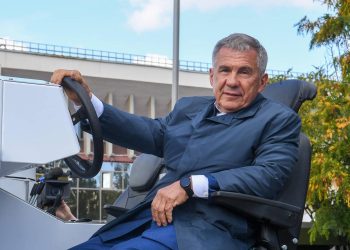 Минниханов посетил стадион технических видов спорта в Челнах