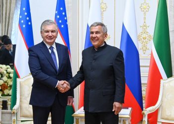 Минниханов и Мирзиеев провели встречу в Казанском Кремле