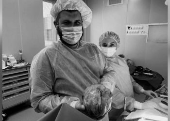 Медики из Челнов спасли пациентку, вырезав ей одновременно три опухоли