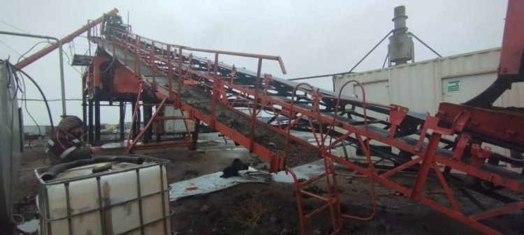 Рабочего затянуло в грунтосмеситель в Черемшанском районе, он скончался