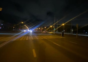 В Казани водитель выскочил на красный свет и сбил школьника
