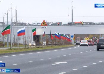 Минниханов и Метшин открыли первый участок Вознесенского тракта