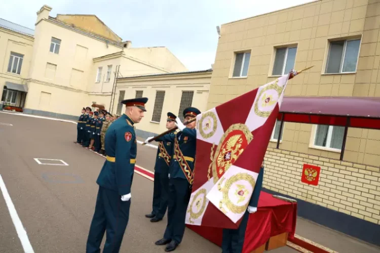 В Казани воинской части Росгвардии вручили Боевое знамя