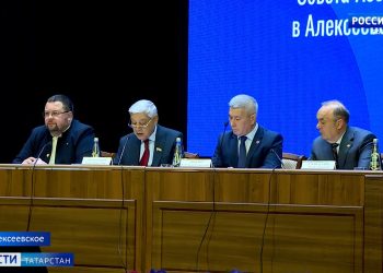 Мухаметшин: «Наша общая задача, чтобы Татарстан и впредь оставался территорией мира и согласия»