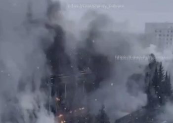 В Челнах горит отель