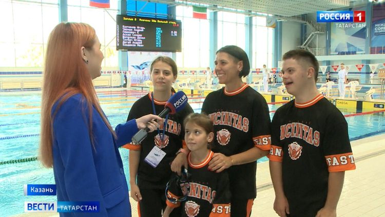 Семья спортсмена с синдромом Дауна поборется за победу в семейном турнире по плаванию в Казани