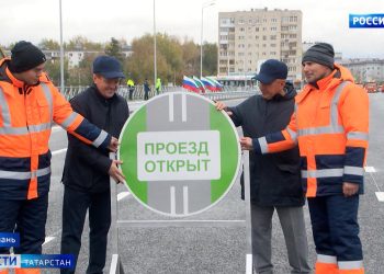 Минниханов и Метшин торжественно открыли мост на Назарбаева после реконструкции