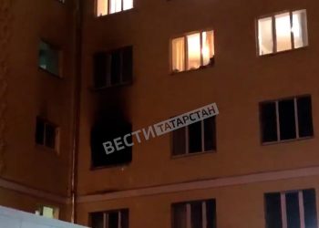 В Казани пожарные из зоны сильного задымления в общежитии КФУ спасли 24 человека, пострадавших нет
