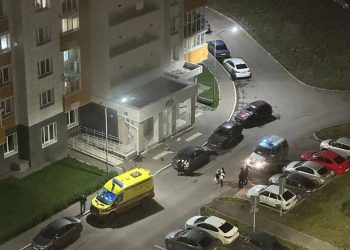 В Казани с 17 этажа выпал ребенок