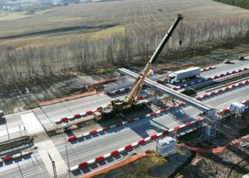 В Татарстане начался монтаж пролетов надземных переходов на трассе М7