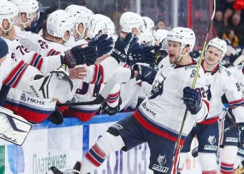 «Нефтехимик» расторгнул контракт с Купцовым