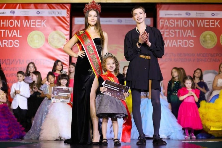 Воспитанница детсада №6 из Альметьевска одержала победу в одной из категорий конкурса красоты World Beauty 2023