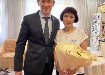 Нагуманов в преддверии празднования Дня Матери навестил мам погибших бойцов СВО