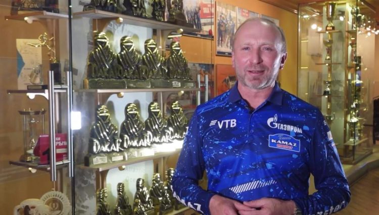 Руководитель гоночной команды «КАМАЗ-мастер» пригласил посетить стенд РТ на выставке-форуме «Россия» в Москве