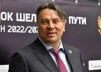 «Нефтяник» объявил об увольнении главного тренера команды