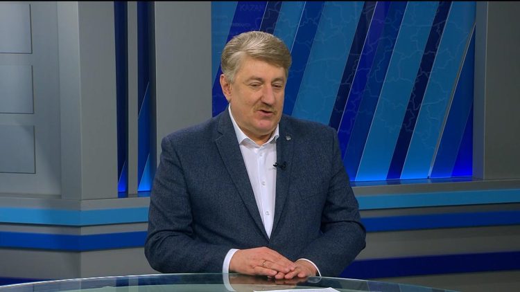 Председатель ЦИК РТ рассказал, как относится к проекту выборов органов школьного самоуправления