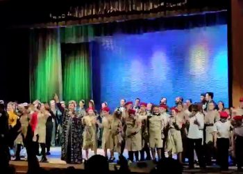 Государственный камерный хор РТ выступил в ЛНР