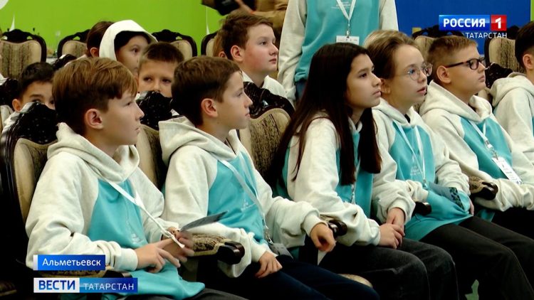 Школьные знатоки экологии собрались в Альметьевске для очного этапа Олимпиады