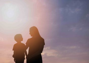 Фазлеева поздравила жительниц Татарстана с Днем матери