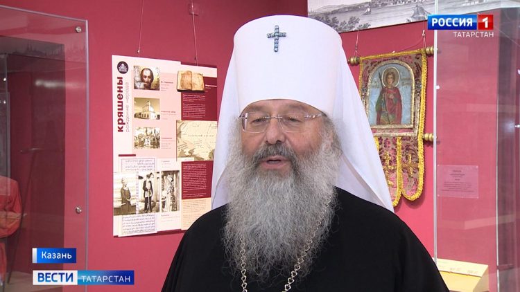 В Казани прошел крестный ход в честь Дня казанской иконы Божией Матери