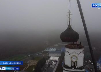Купол колокольни в Раифском монастыре забрали на реставрацию