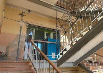 В Лисичанске по народной программе «Единой России» восстанавливают школы и больницы