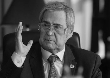 Минниханов выразил соболезнования семье Амана Тулеева