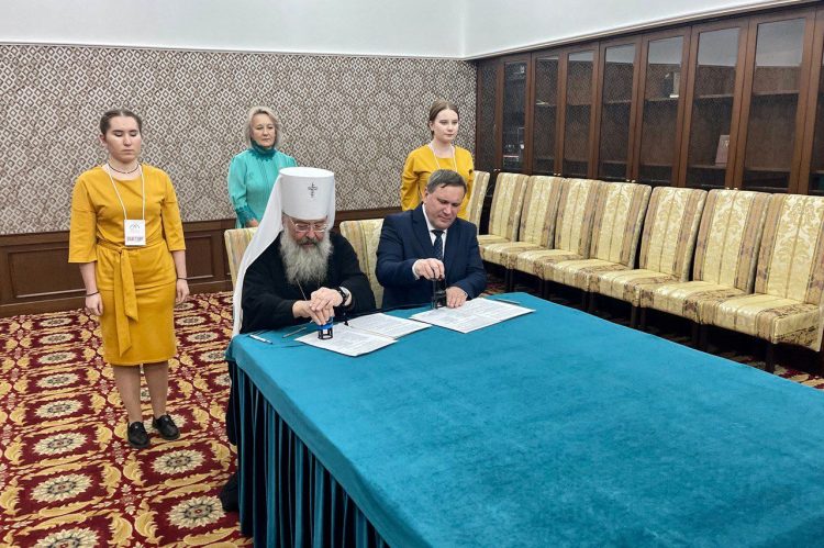 Казанская Епархия подписала соглашение с Госархивом РТ