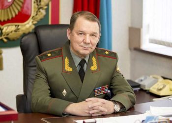 Военный комиссар Татарстана поздравил ракетчиков и артиллеристов