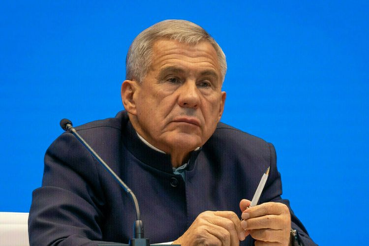 Минниханов выразил соболезнования семьям погибших в результате ракетного удара по Белгороду