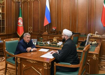 Минниханов обсудил с муфтием Татарстана работу ДУМ в 2023 году