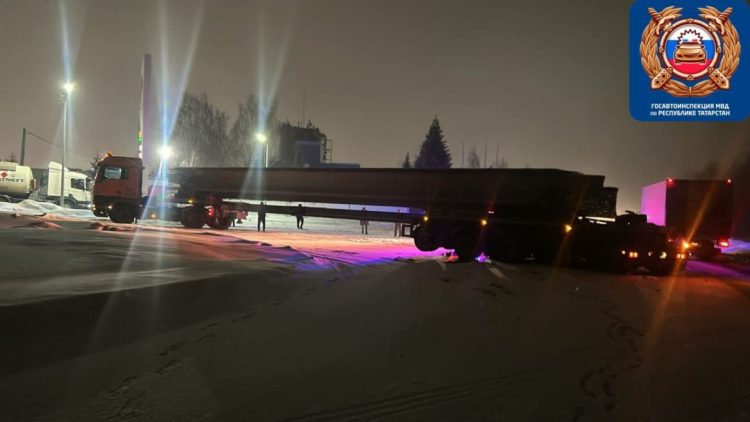 В массовом ДТП в Нижнекамске погиб водитель легковушки