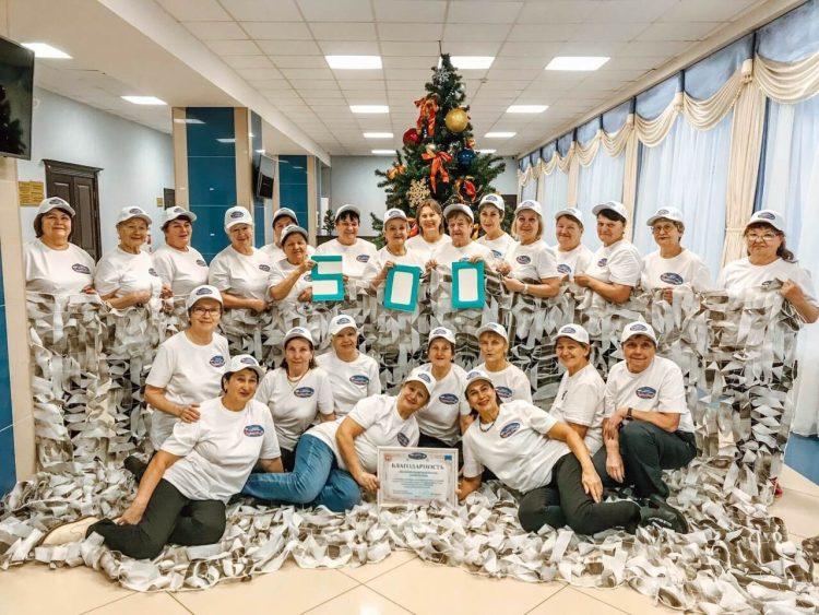 Волонтеры из Лаишево отправили участникам СВО 500 маскировочных сетей