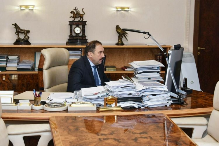 Минниханов поздравил с юбилеем Песошина