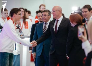 Ученик казанского IT-лицея создал прибор для лечения косоглазия