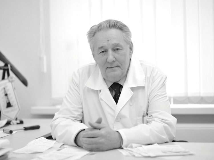 На 83-м году жизни скончался заслуженный врач РФ Марс Сабаев