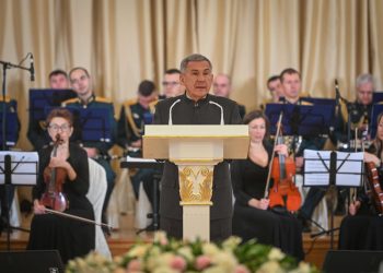 Минниханов: «Вызовы, стоящие перед страной, мы можем преодолеть только с сильным руководителем»