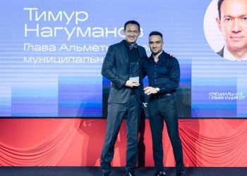 Нагуманова наградили статуэткой «Человек дела»