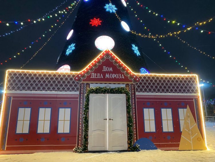 В Зеленодольске открылся Дом Деда Мороза