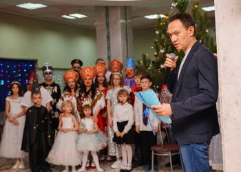 Нагуманов поздравил воспитанников Альметьевского детдома