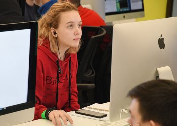 Казань вошла в топ-5 по уровню зарплат менеджеров по продажам