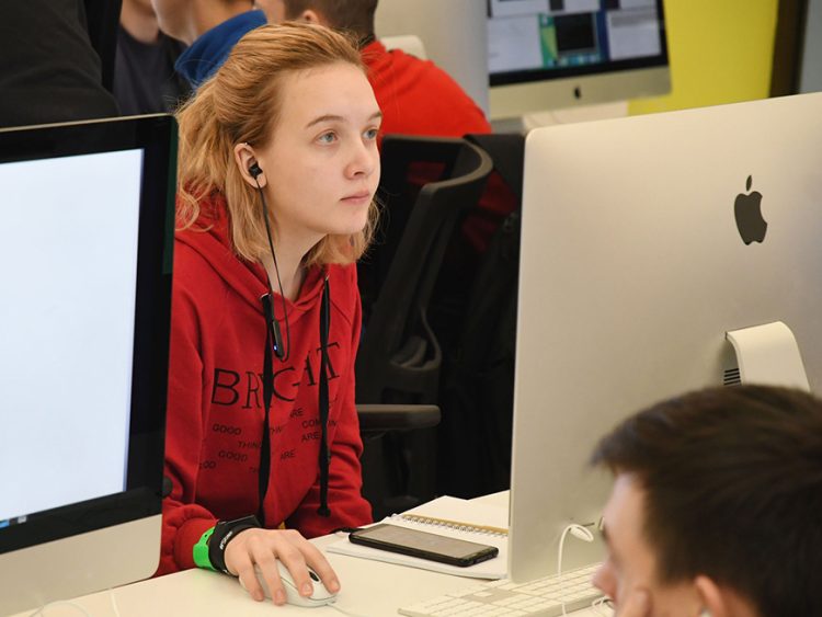 Казань вошла в топ-5 по уровню зарплат менеджеров по продажам