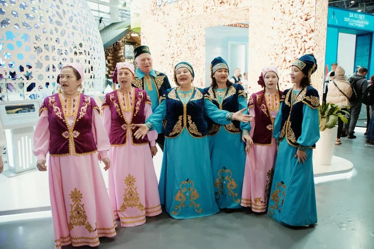 Семейные династии РФ представили свои регионы на форуме «Родные – Любимые»