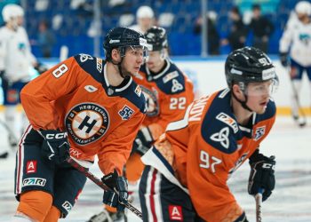 «Нефтехимик» сыграет против «Лады»