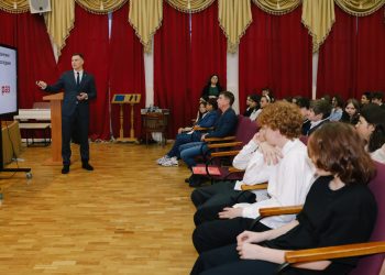 В Казани школьники на «Уроке цифры» узнали о кибербезопасности