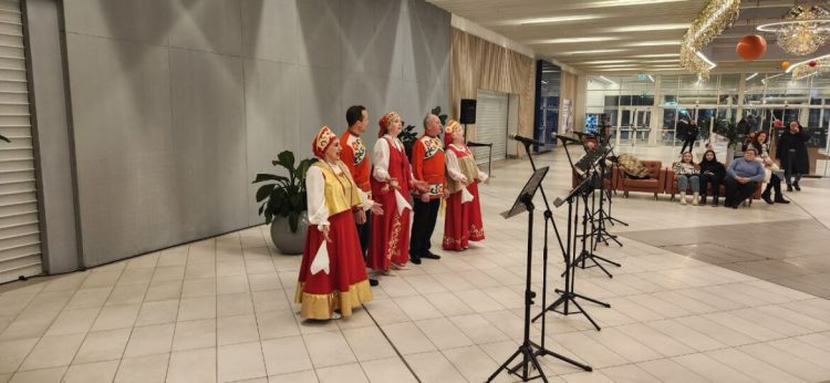 В казанском ТЦ «Мега» прошел концерт православных хоровых коллективов